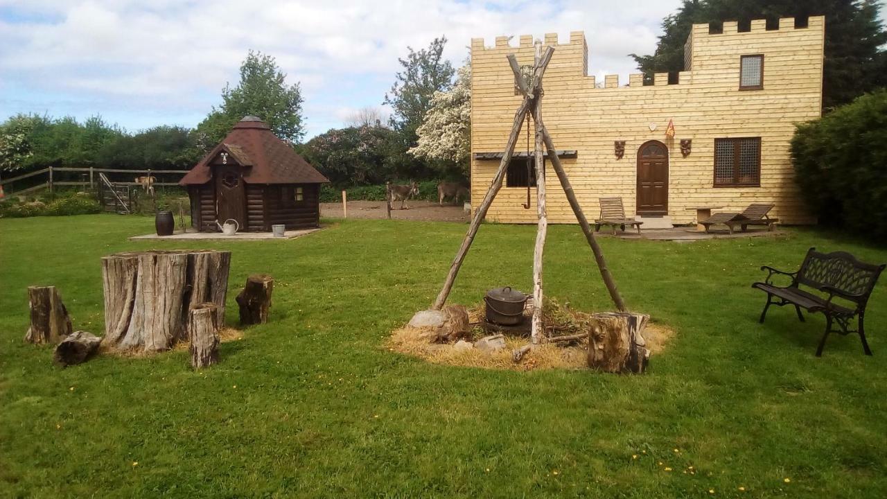 Ecuries Leseigneur - Camping Insolites Bolleville  المظهر الخارجي الصورة